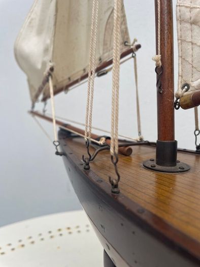 Old Model Pond Boat