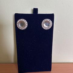 Post earrings