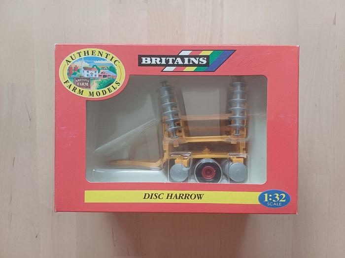 Britains Disc Harrow Vintage Farm Model Boxed MINT