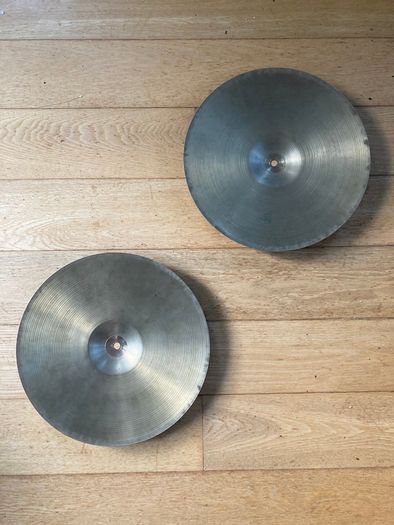 VINTAGE Zildjian Avedis 14 inch Hi Hats