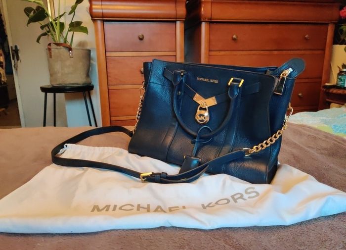 Michael Kors Nouveau Hamilton Medium Zip Satchel Crossbody Navy Faux leather