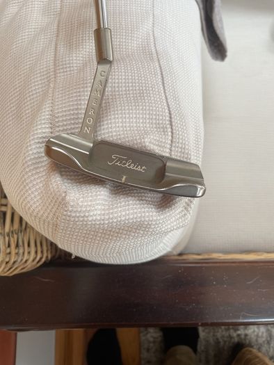 Scotty Cameron Pro Platinum Newport Mid Slant putter 34 inch.