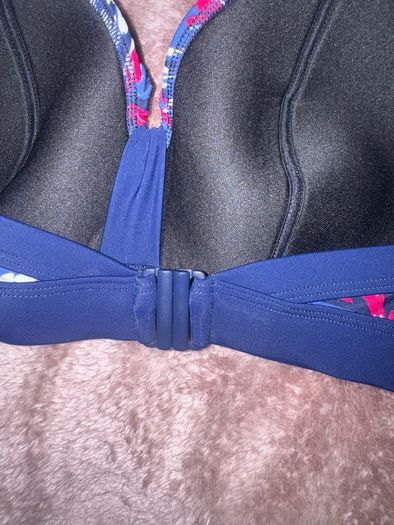 BNWT Zoggs swim shapes  Elastomax Eden Navy Pink bikini top size UK36E EU80E Free post