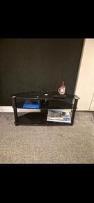 tv stand free to collect