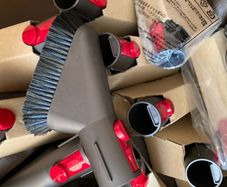 Dyson quick-release mini soft dusting brush