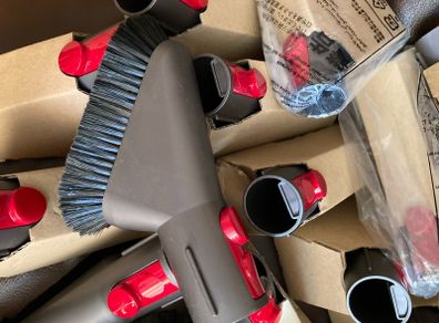 Dyson quick-release mini soft dusting brush