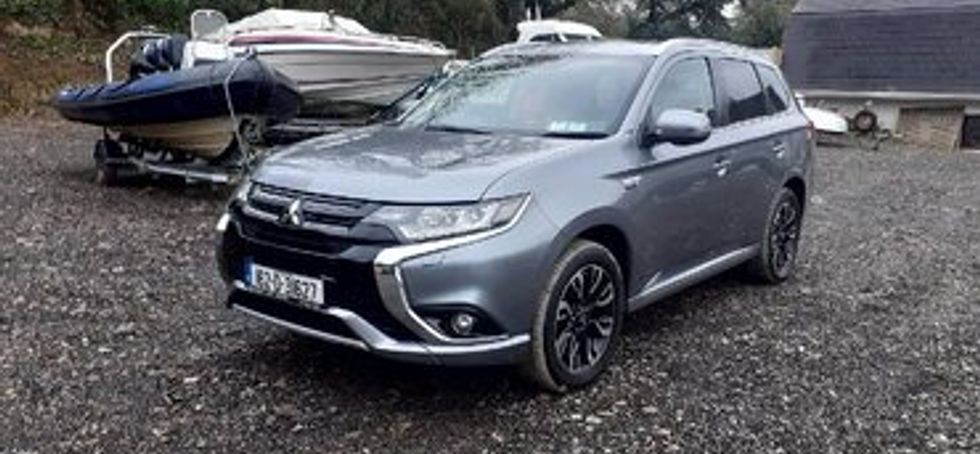 Mitsubishi Outlander 2016