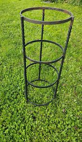 Plant stand / holder