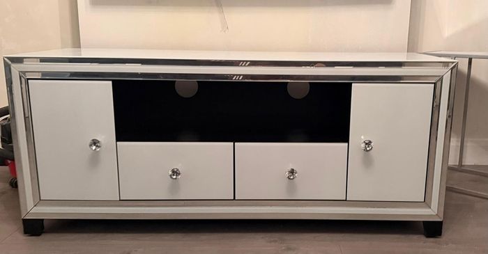 tv unit