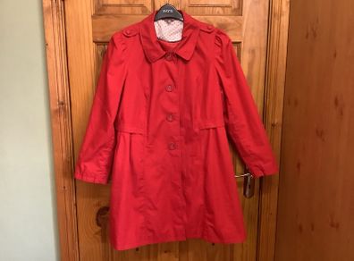Coat size 18