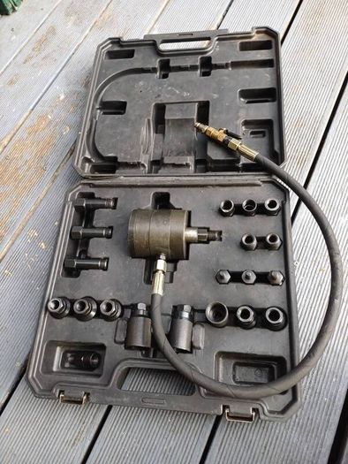 TM US Tools Pneumatic Injector Puller Set