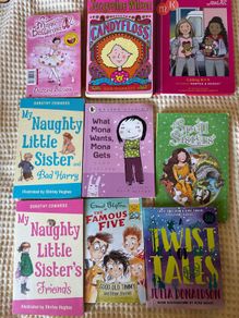 Children's Books (10)  Suit  (6/8 yrs)