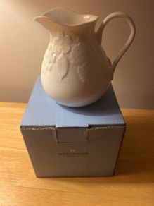 Wedgwood Jug Strawberry and Vine