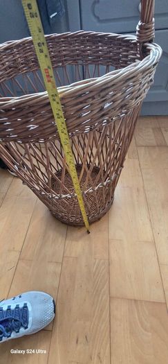 Vintage wicker basket