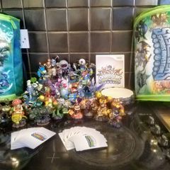 skylanders figures and game