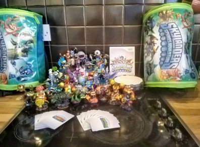 skylanders figures and game
