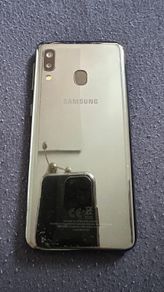 Samsung A20e