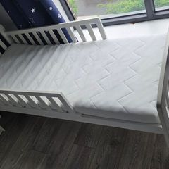 toddler bed