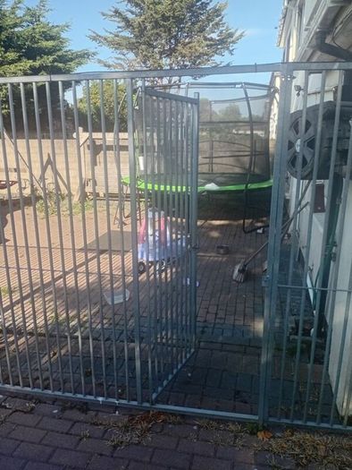 dog run fencing panels