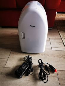 Mini fridge