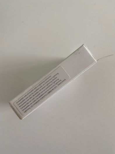 Iphone/ iPad sync charging cable in box