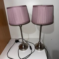 2 table lamps