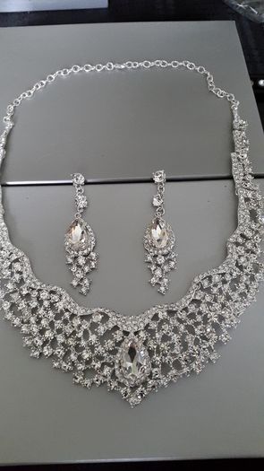 Bride's Designer Crystal Neck Piece and Earrings