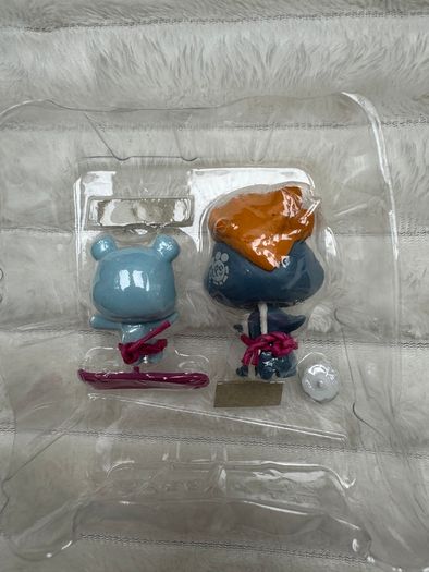 Littlest Pet Shop LPS Eliza Blue & Rad Slopington Damaged Box Please see pictures
