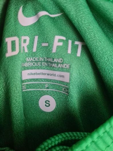Nike Celtic football shorts magners green Size Small