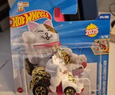 hotwheels luckycat