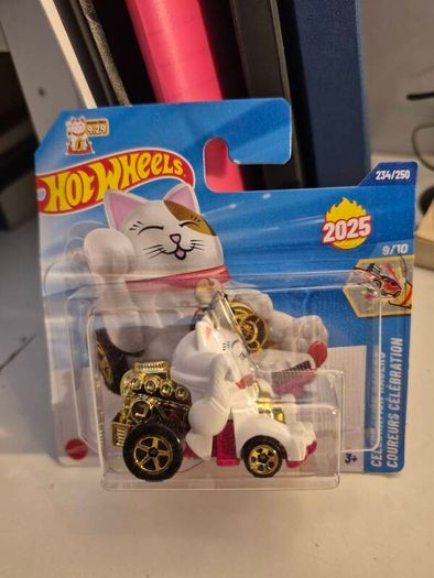 hotwheels luckycat