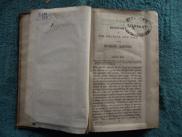 The Decline and Fall of the Roman Empire - Edward Gibbon - Priestley and Weale London - 1822