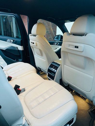 BMW X5 M Sport Carbon Black - 7 Seats [Reduced]