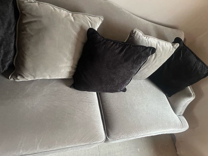 3 seater and 2 armchairs