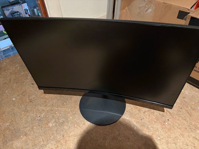 Koorui 24'' curved monitor