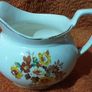 nice vintage arklow pottery cream jug Image 2