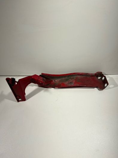 Audi A4 B8 Front Wing Mounting Bracket Right Driver Side 2008 To 2012 8k0821136a.  A1l1b3