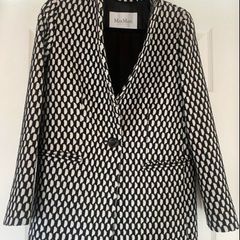 Max mara  wool coat . Size 8 . Like new