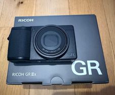 Ricoh GR IIIx as new