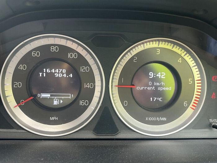 2012 Volvo XC70 2.5 Diesel, manual transmission.
