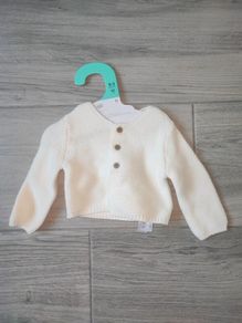 Brand new with tags - 0-3mths Baby Newborn Cardigan & Hat