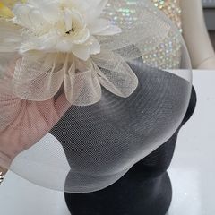 Ivory fascinator - Free Size