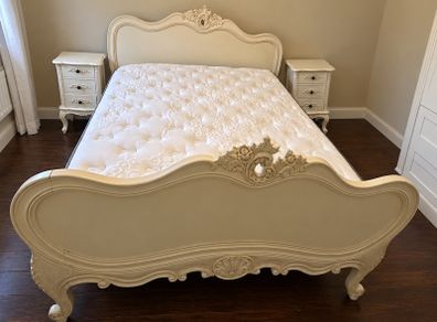 Double Bed Solid Wood Hand Carved Ivory