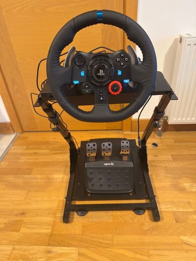 Logitech G29 + Pedals + Stand , Like New