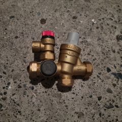 Caleffi PRV pressure reducing valve. 22mm
