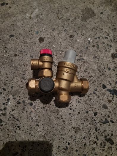 Caleffi PRV pressure reducing valve. 22mm