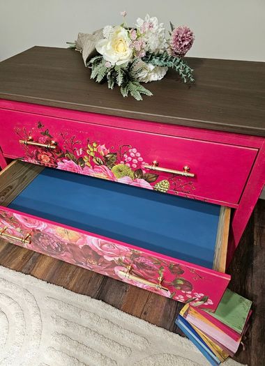 Chest of drawers