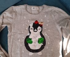 Penguin jumper girls size 6-8 years