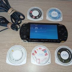 Sony Psp 1000 Working With Faults And Cosmetic Damage plus games and charger