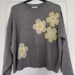 Sweater one size fits up to XL